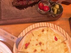 洛奇榴莲披萨-MR.ROCKY洛奇先生RESTAURANT&BAR(宝安壹方城店)