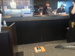 -铭牛烧肉·和牛海鲜自助(高新月牙湖店)