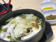 酸菜鱼米线-灵芝妹子海鲜米线(凯德和平广场店)