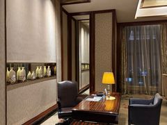 -中山利和希尔顿酒店