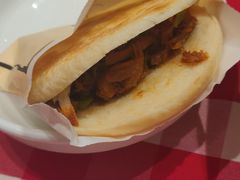 酥皮肉夹馍-西贝莜面村(上海百联西郊店)