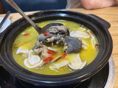 姬松茸炖鸡-妈妈的味道(和顺古镇店)