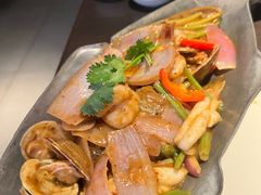 -大头虾越式风味餐厅(光明广场店)