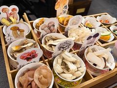 -菌自由丨野生菌火锅特色庭院餐厅(丽江古城店)