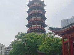 -绳金塔