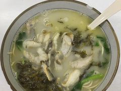 招牌黄鱼面-明呈黄鱼面馆(斜土路店)