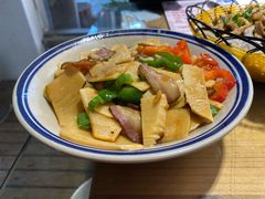 方肉炖竹笋-炊烟·山房菜