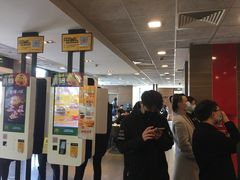 -麦当劳(田林好又多店)