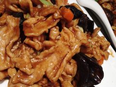 滑溜肉片-添福来墨鱼饺子 · 海鲜东北菜(大连星海·黄浦路店)