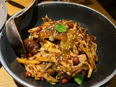 擂辣椒烧手撕鸡-吃饭皇帝大(合生汇店)