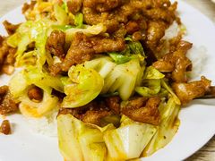 花生米炒里脊-满洲八旗铁锅靠大鹅(清泉文苑店)