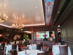 -Wolfgang’s Steakhouse 沃夫冈牛排馆(上海白玉兰广场店)