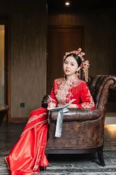 -Lady  Jane高端婚纱礼服馆