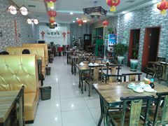 大堂-壹阁胡羊焖饼(特色小吃街店)