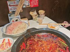 -卤校长老火锅(杨家坪直营店)