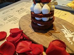 樱桃红丝绒蛋糕-杂咖zacup(领展中心城店)
