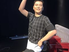 -厦门帷幕开啦红地毯蜡像艺术馆