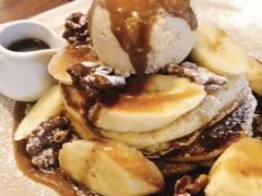 -ROAST coffee & eatery