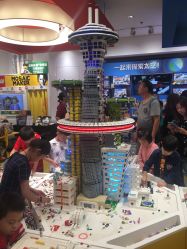 -乐高品牌旗舰店(人民广场店)