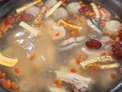-濠轩阁特色生蚝火锅(水湾路店)
