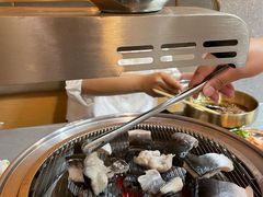 -围炉肉舍•炭烤活鳗•丹东海鲜烤肉(步行街店)