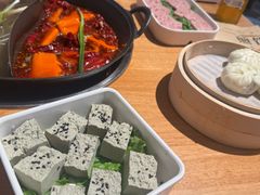 -三个四川人火锅(华联商厦店)