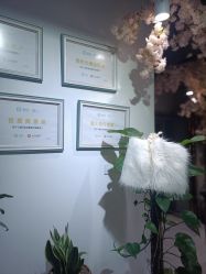 -潮店·虞妃妮轻奢美甲美睫馆