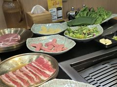 -臻牛烤肉