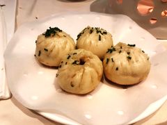 特色生煎-老正兴菜馆(福州路店)