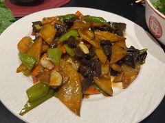 -红东阁东北菜烤肉酒馆(CROSS万象汇店)
