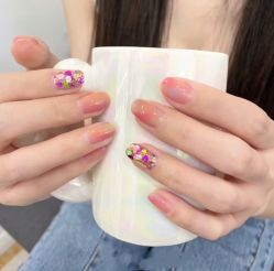 -悦指间美甲美睫