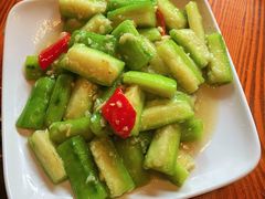 丝瓜-御霞苑泥烩鸡休闲农庄