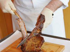 -香格里拉鱼跃地中海西餐厅·牛排披萨
