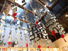 -猫的天空之城概念书店(杭州南宋御街店)