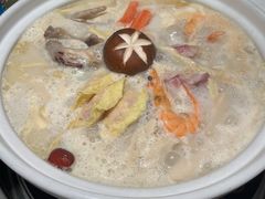 -三人行骨头王火锅(长寿店)