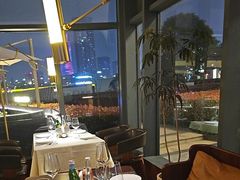 -MONICH牛排融合餐厅(和义大道购物中心店)