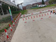 -东方假日田园-停车场