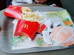 -麦当劳(滨河路DT店)