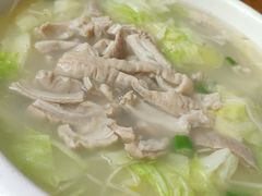 -茅屋大酒店