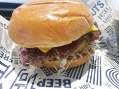 -TRIPS BURGER(大钟寺店)