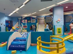-孩子王童乐园(西安盛龙店)