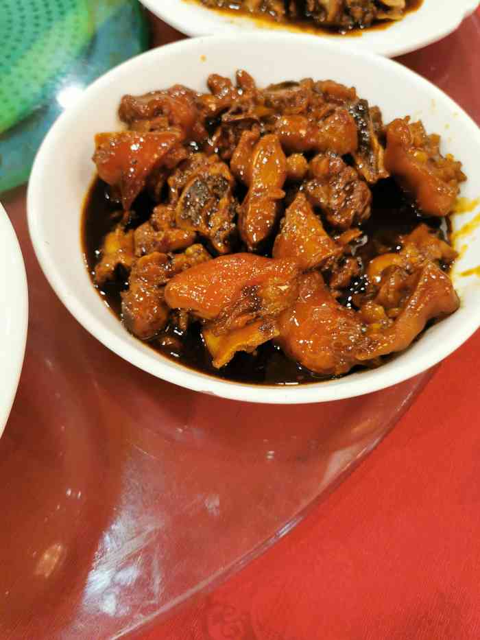 嘉诚酒楼-"时间比较久的酒楼了,装修环境肯定比不上新.