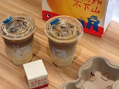 -瑞幸咖啡(纽宾凯酒店新华路店)