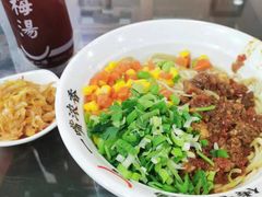 -牛一嘴·兰州牛肉面·大盘鸡(财富中心店)