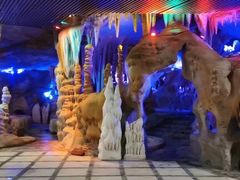 -泉城欧乐堡戏水湾艺术养生温泉