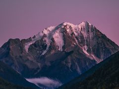 -亚拉雪山风景区