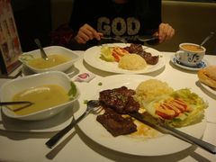 牛排套餐-翠华餐厅(山顶道店)