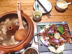 -老滇山寨•云南特色菜•地方菜•民族风情歌舞表演(金碧店)