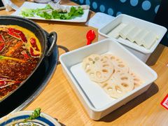 -三个四川人火锅(华联商厦店)