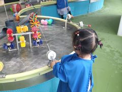 -爱睿思儿童早教亲子游泳(万象城店)